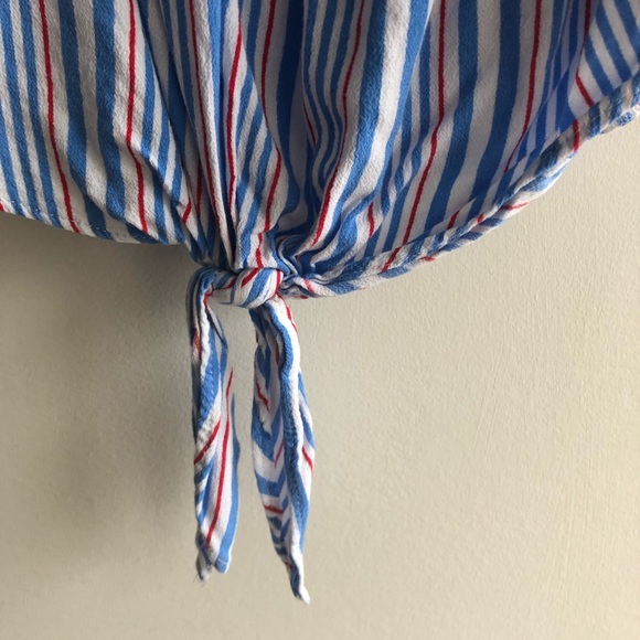 Striped Crop Top - Picture 3 of 4